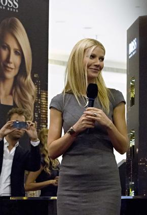 غوينيث بالترو تزور دبي